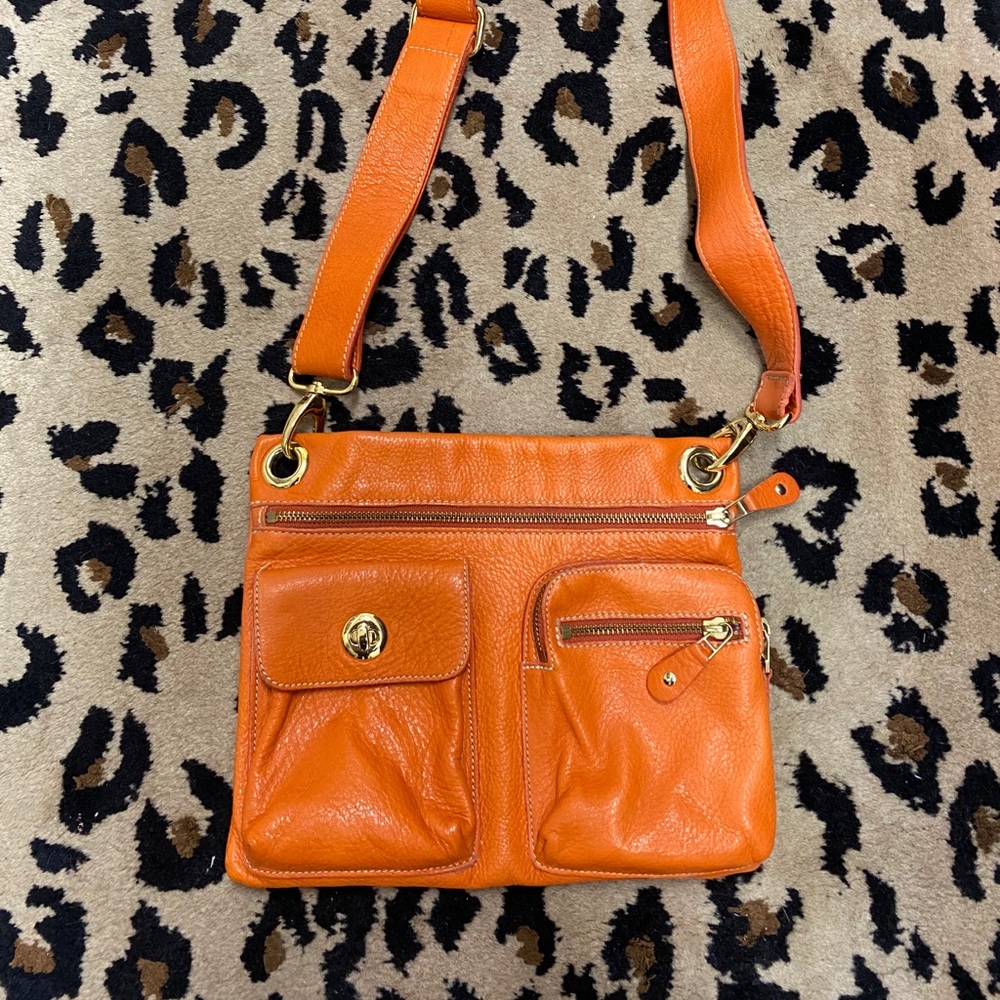 ROOTS village bag Parisian